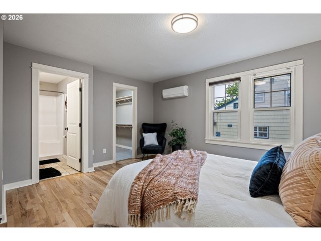 1624 WALNUT St, Eugene, OR 97403