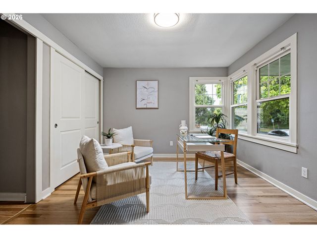 1624 WALNUT St, Eugene, OR 97403