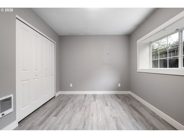 1624 WALNUT St, Eugene, OR 97403