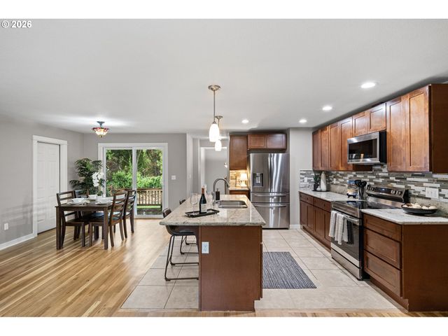 1624 WALNUT St, Eugene, OR 97403