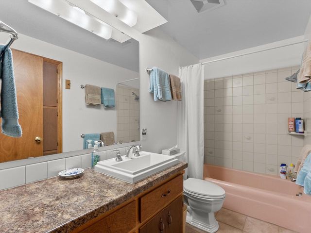 1520 Carmen AVENUE, Sheboygan, WI 53081