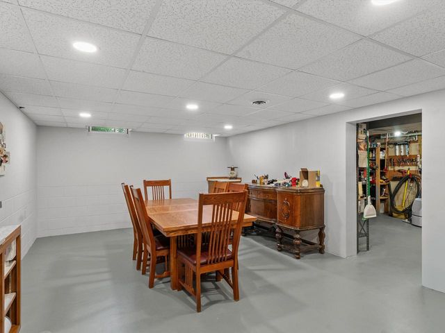 1520 Carmen AVENUE, Sheboygan, WI 53081