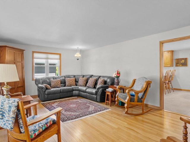 1520 Carmen AVENUE, Sheboygan, WI 53081