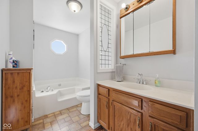 675 Gillcrest Drive, Albany, IN 47320