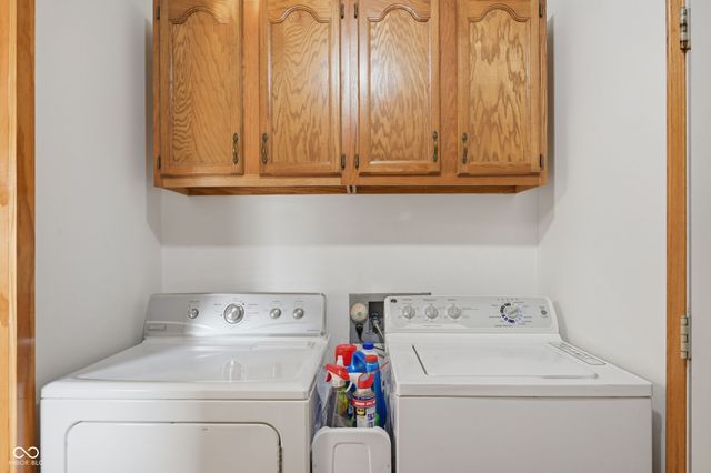 675 Gillcrest Drive, Albany, IN 47320