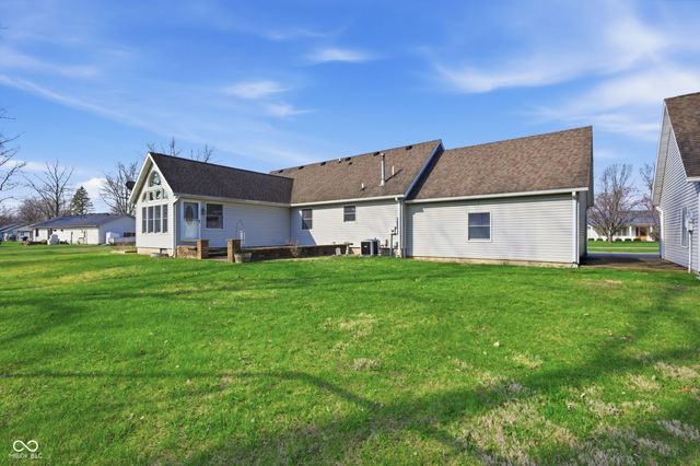 675 Gillcrest Drive, Albany, IN 47320