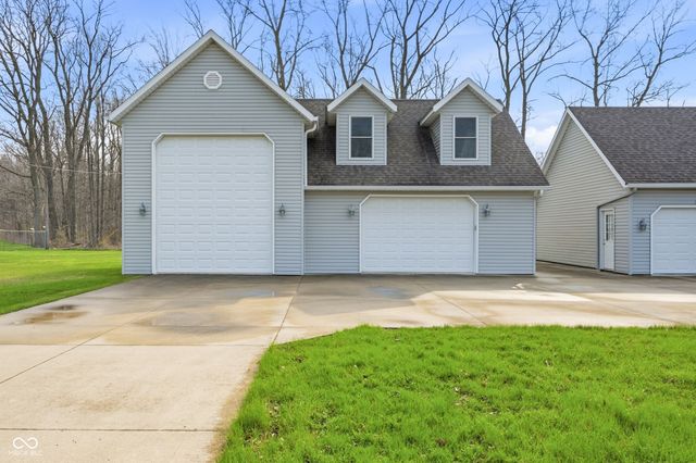 675 Gillcrest Drive, Albany, IN 47320
