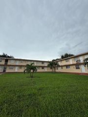 2551 NW 13th St 10, Miami, FL 33125