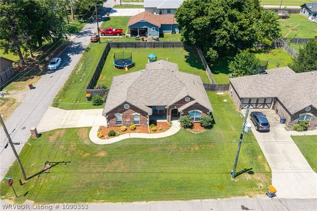702 Knoxville Street, Greenwood, AR 72936