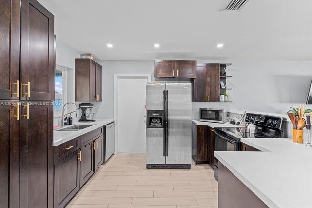 16700 SW 102nd Pl, Miami, FL 33157