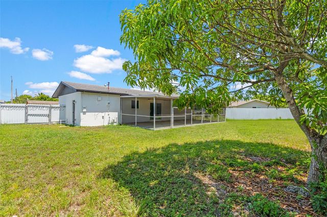 16700 SW 102nd Pl, Miami, FL 33157