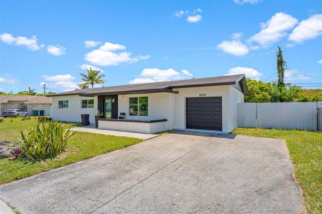 16700 SW 102nd Pl, Miami, FL 33157