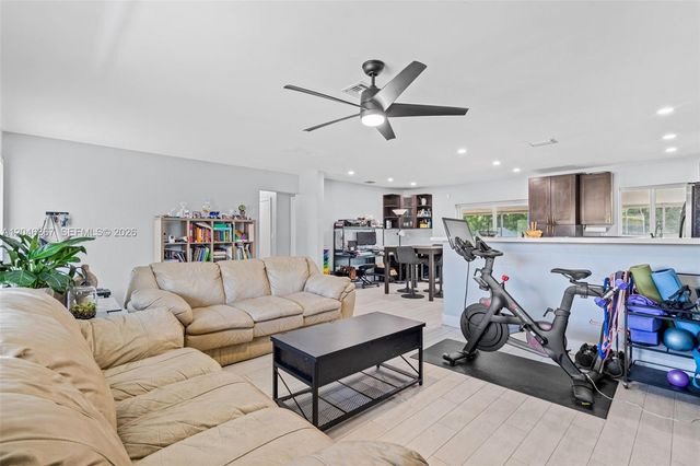16700 SW 102nd Pl, Miami, FL 33157