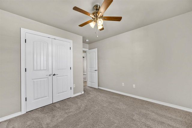 5907 NE Cornwallis Dr, Elgin, OK 73538