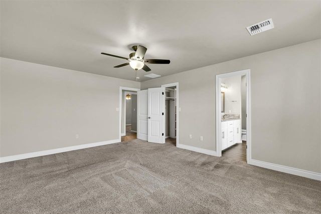 5907 NE Cornwallis Dr, Elgin, OK 73538