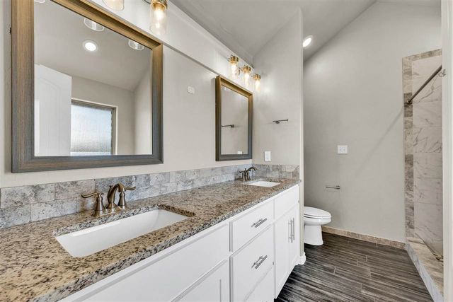 5907 NE Cornwallis Dr, Elgin, OK 73538