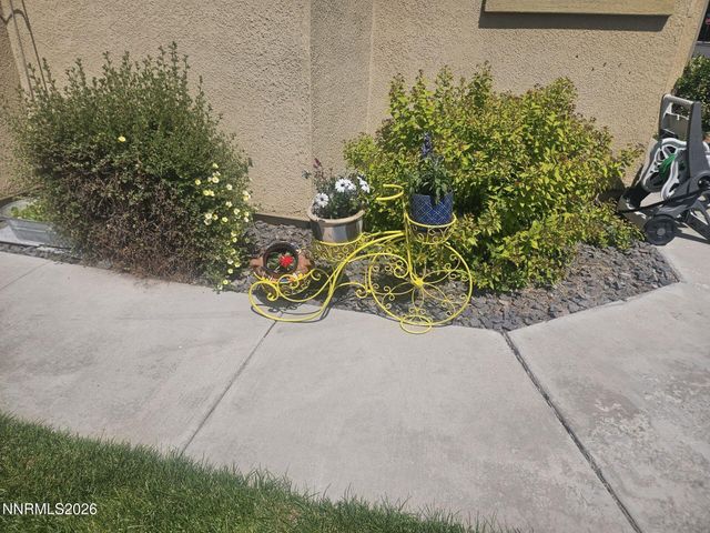 2060 Tivoli Lane, Sparks, NV 89434