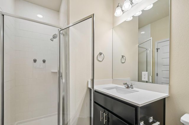9813 Eloquence DR, Manor, TX 78653