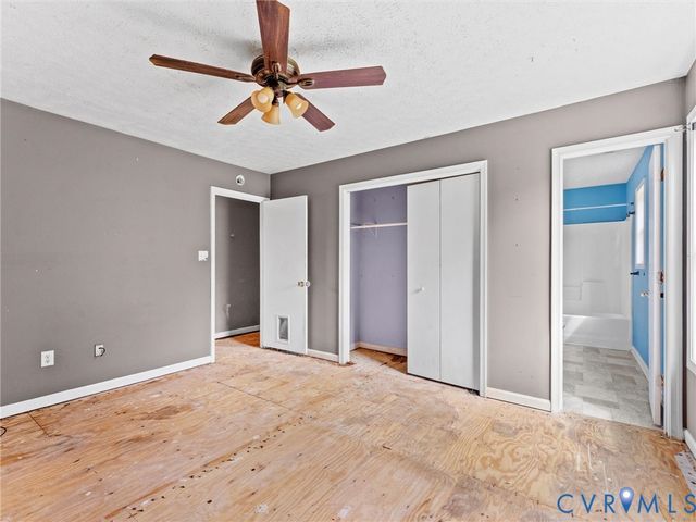 88 Healys Trace Ln, Locust Hill, VA 23092