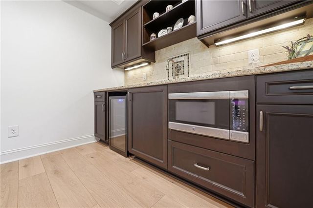 404 Laurel Park, Woodstock, GA 30188