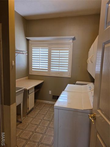 26662 Lakeview Terrace, Godfrey, IL 62035