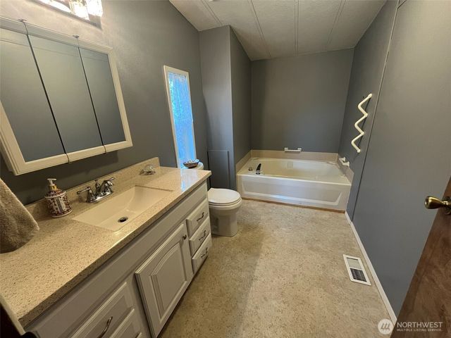 3700 14th Avenue SE #14, Olympia, WA 98501