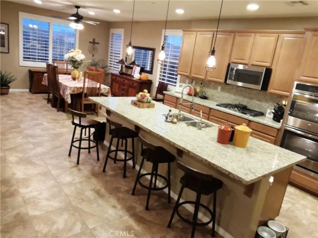 28934 N West Hills Drive, Valencia, CA 91354