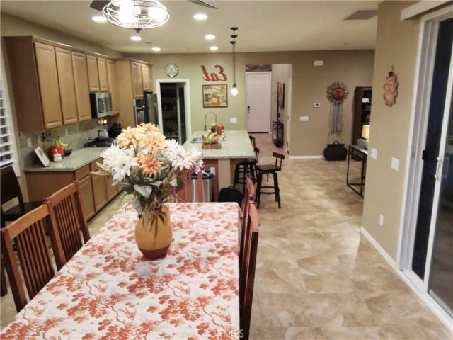 28934 N West Hills Drive, Valencia, CA 91354