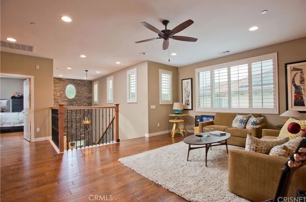 28934 N West Hills Drive, Valencia, CA 91354