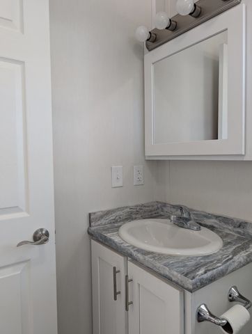 54 Caddy Drive, Salem, NH 03079