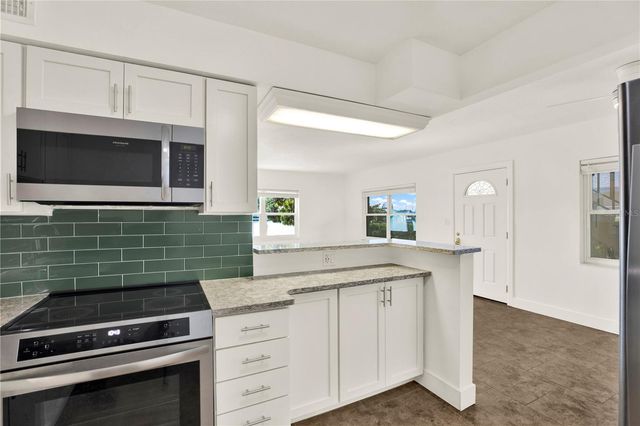 283 104TH AVENUE 106, Treasure Island, FL 33706
