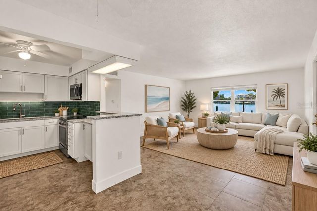 283 104TH AVENUE 106, Treasure Island, FL 33706