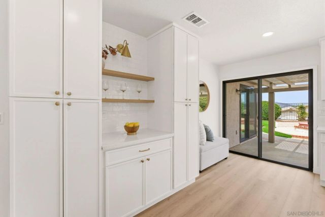 18228 Corte De Casares, San Diego, CA 92128