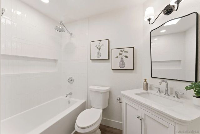 18228 Corte De Casares, San Diego, CA 92128