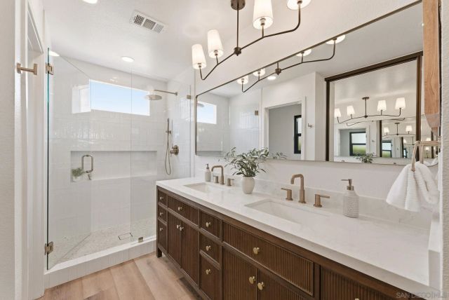 18228 Corte De Casares, San Diego, CA 92128