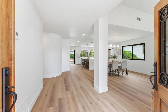 18228 Corte De Casares, San Diego, CA 92128