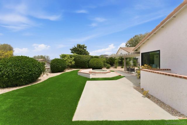 18228 Corte De Casares, San Diego, CA 92128