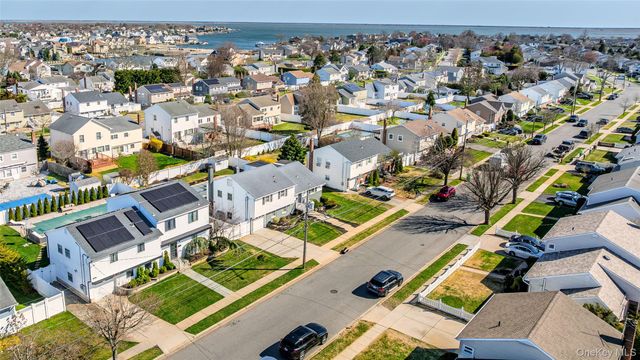 85 Massapequa Avenue, Massapequa, NY 11758