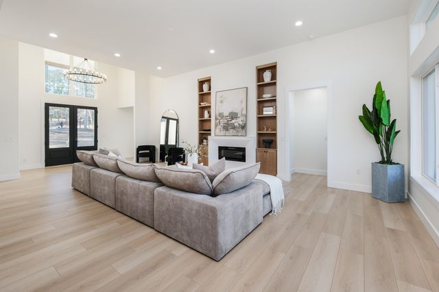 1292 Deerfield Drive, Spartanburg, SC 29302