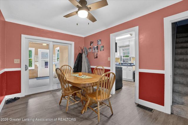 2155 Cedar Street, Holt, MI 48842