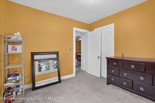2155 Cedar Street, Holt, MI 48842