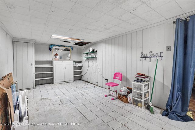 2155 Cedar Street, Holt, MI 48842