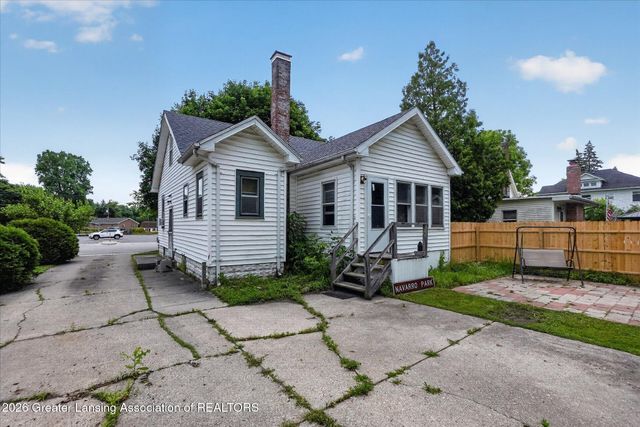 2155 Cedar Street, Holt, MI 48842
