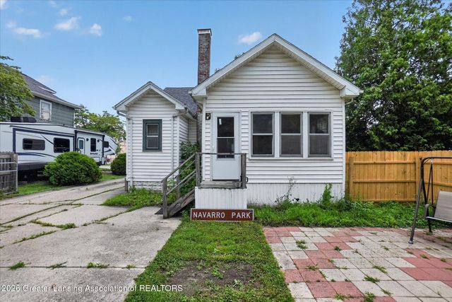 2155 Cedar Street, Holt, MI 48842