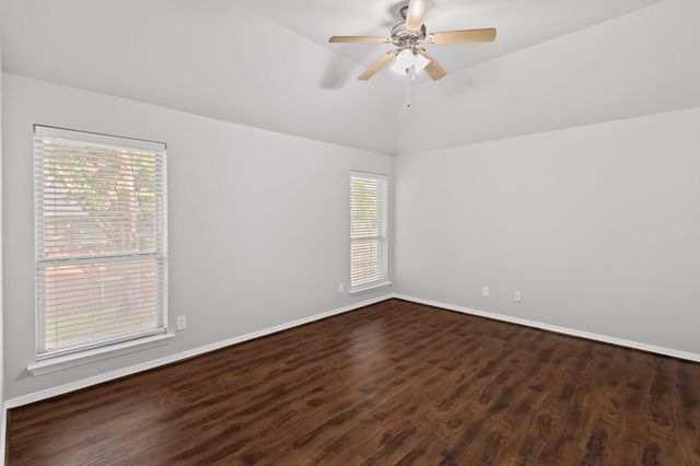 2213 Whitney Drive, Weatherford, TX 76087