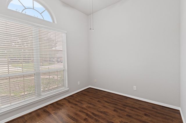 2213 Whitney Drive, Weatherford, TX 76087