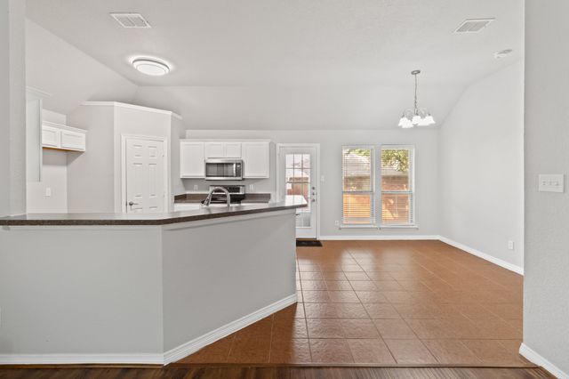 2213 Whitney Drive, Weatherford, TX 76087