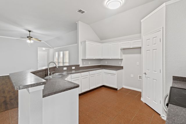 2213 Whitney Drive, Weatherford, TX 76087