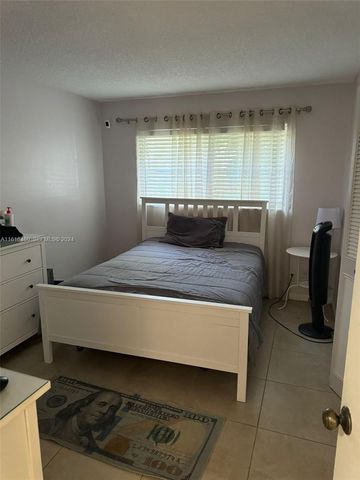 4047 NW 16th Street 110, Lauderhill, FL 33313