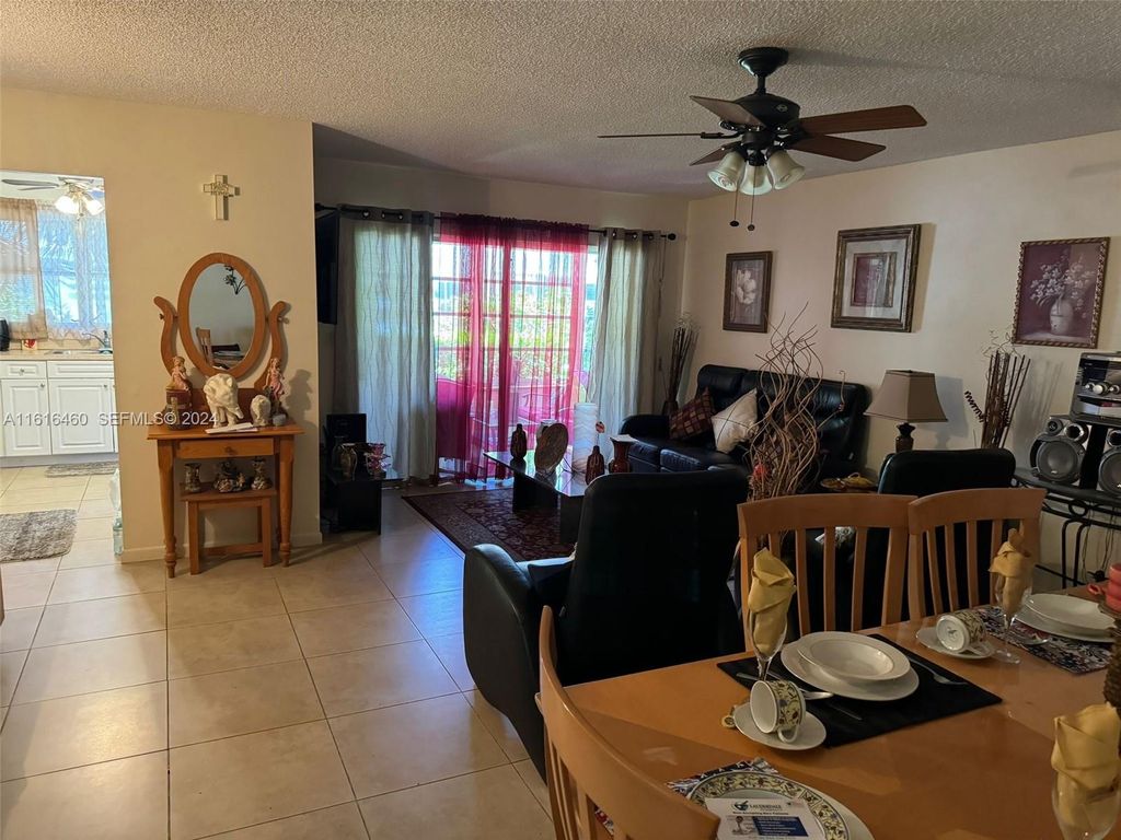 4047 NW 16th Street 110, Lauderhill, FL 33313